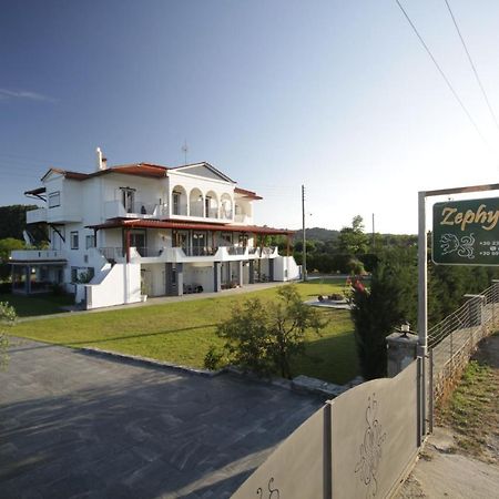 Zephyros Family Apartments 2 Ormos Panagias Exterior photo