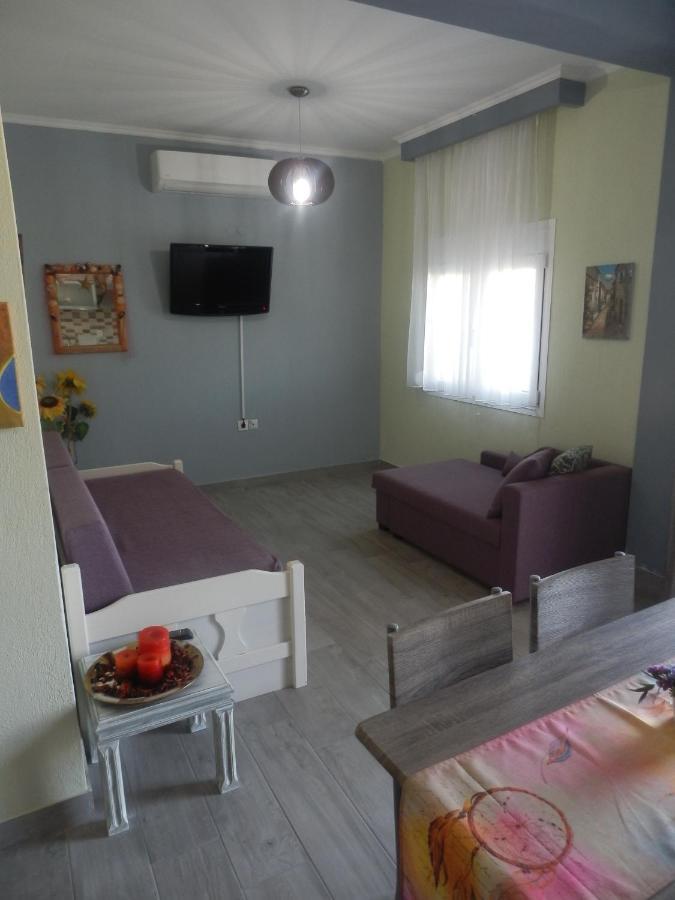 Zephyros Family Apartments 2 Ormos Panagias Exterior photo