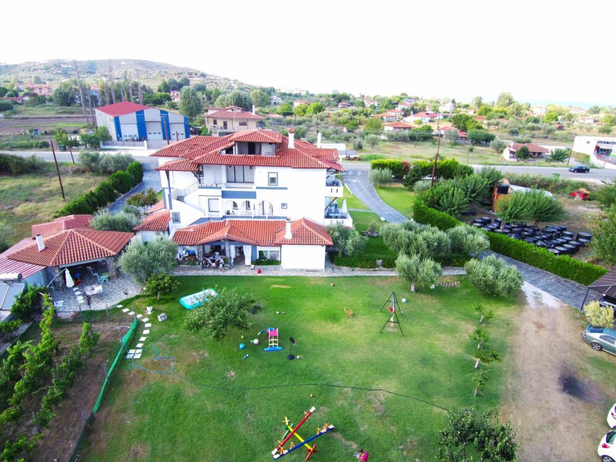 Zephyros Family Apartments 2 Ormos Panagias Exterior photo