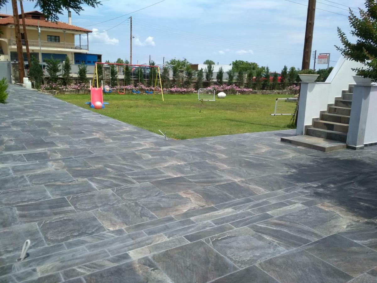 Zephyros Family Apartments 2 Ormos Panagias Exterior photo