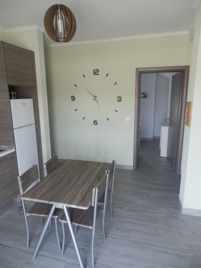 Zephyros Family Apartments 2 Ormos Panagias Exterior photo